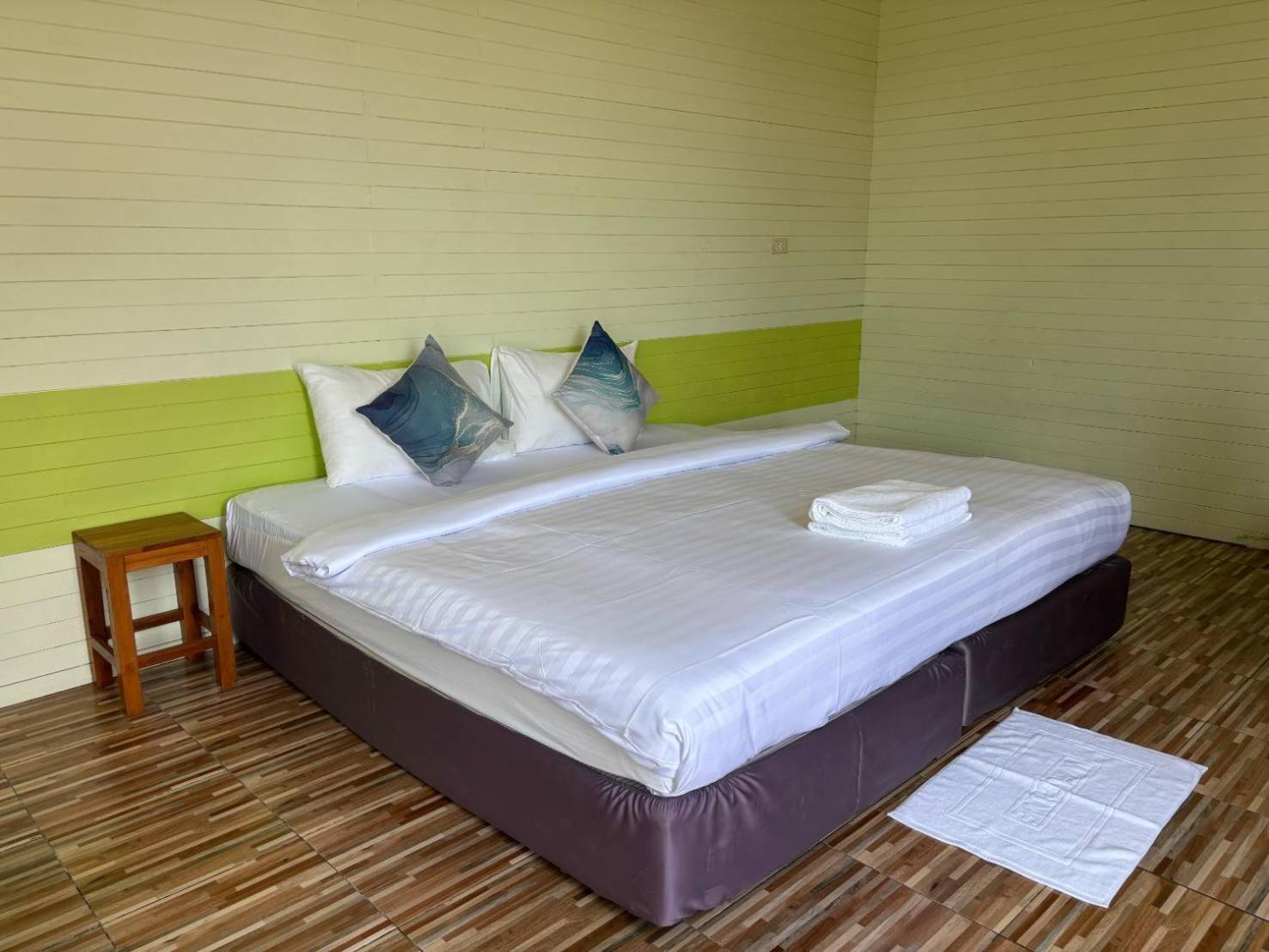 Hotel Rung Phangan بان تاي الغرفة الصورة