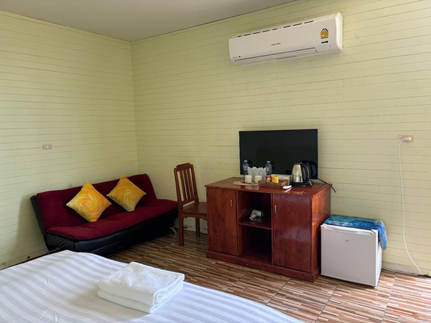 Hotel Rung Phangan بان تاي الغرفة الصورة